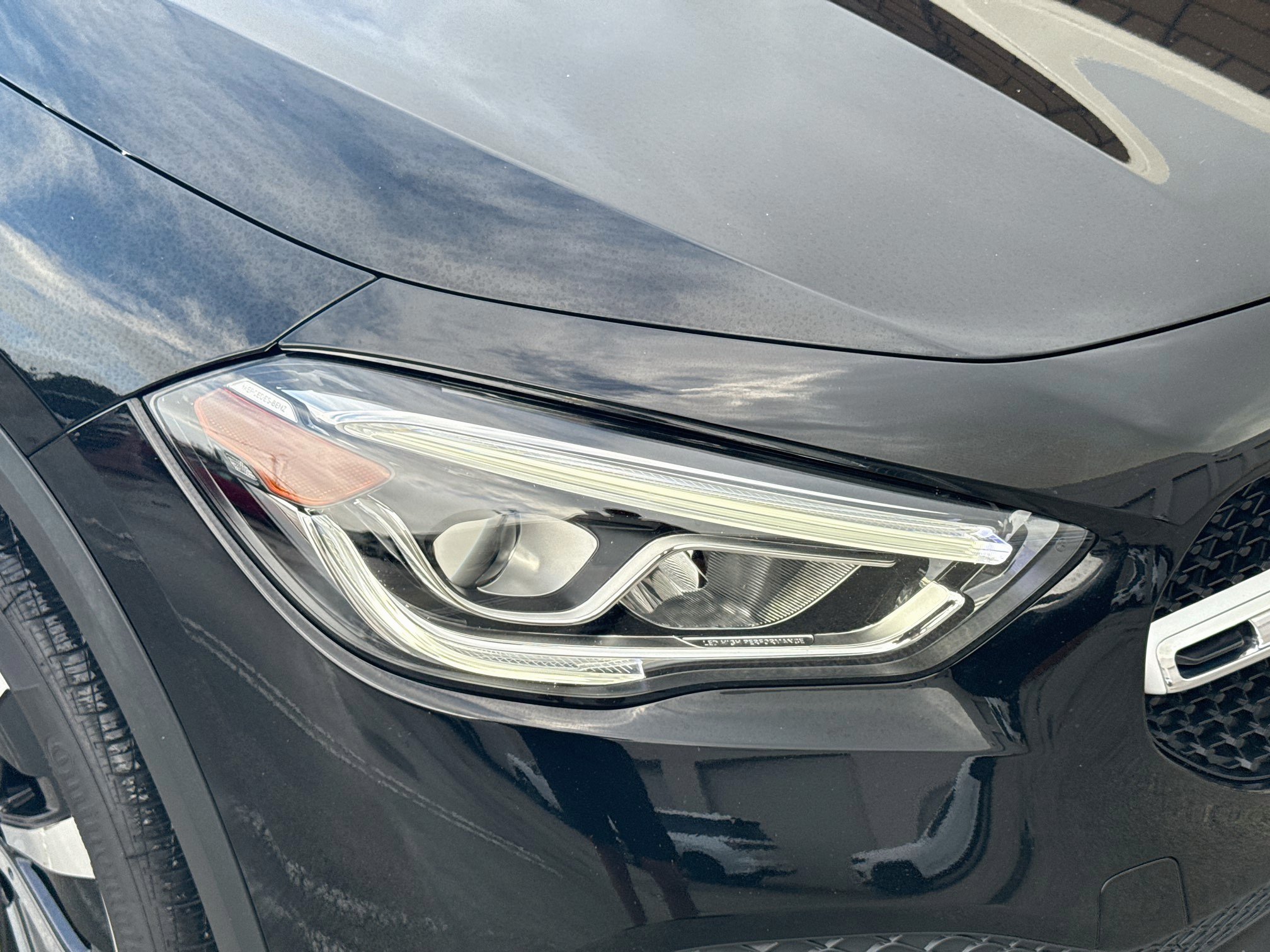 Used 2023 Mercedes-Benz GLA 250 w/ Premium Package image 32
