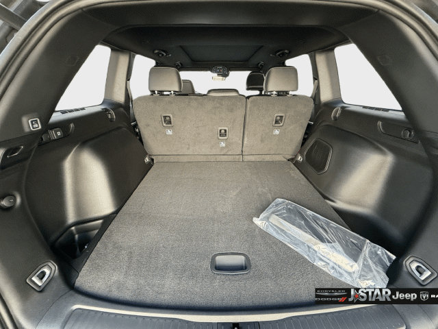 New 2026 Jeep Grand Cherokee Limited RWD image 26