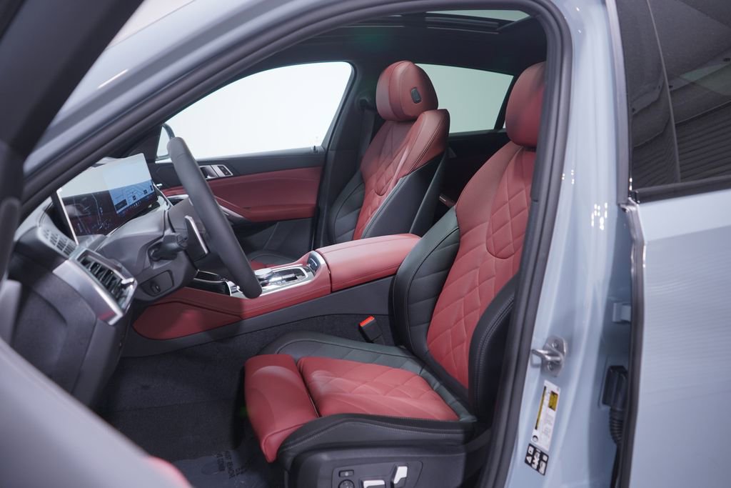 New 2026 BMW X6 xDrive40i w/ Premium Package AWD/4WD image 7