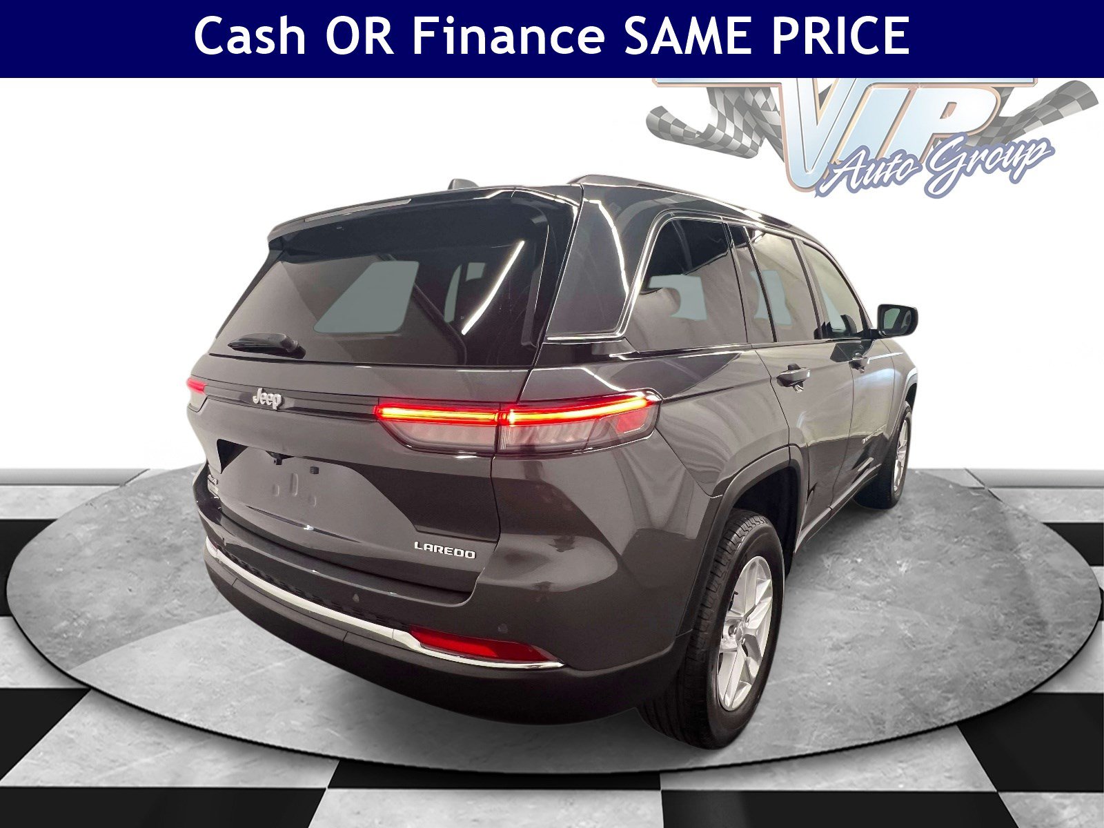 Used 2025 Jeep Grand Cherokee Laredo X w/ Luxury Tech Group I AWD/4WD image 6
