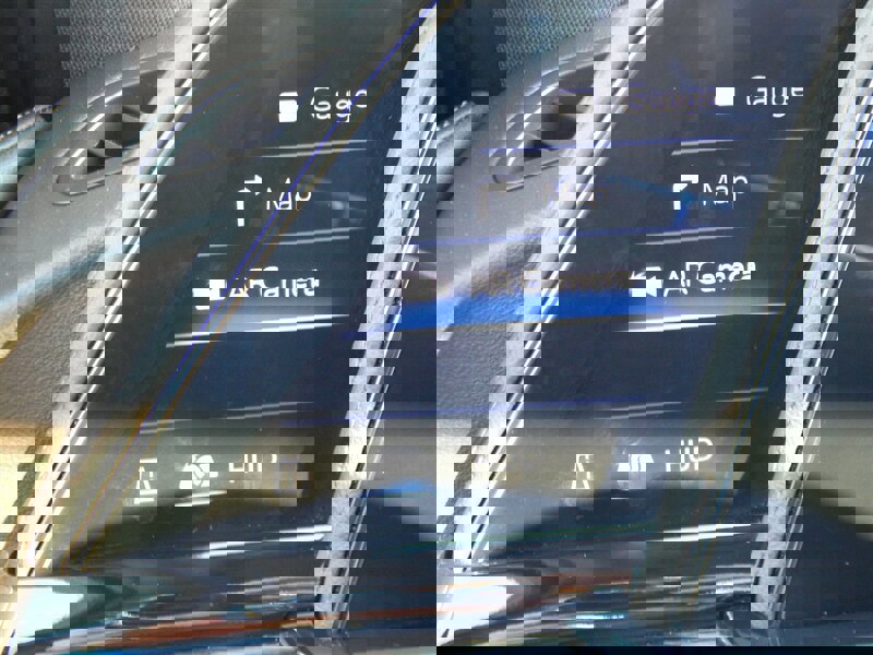 Used 2022 Cadillac Escalade Premium Luxury w/ LPO, Radiant Package image 32