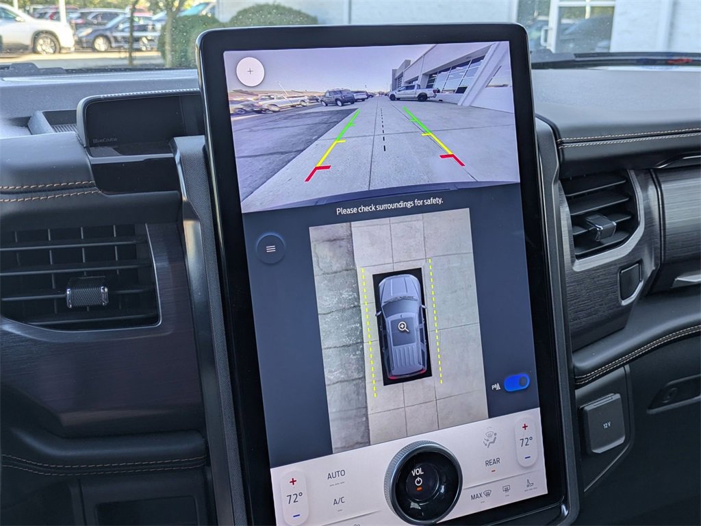 Used 2022 Ford Expedition Platinum image 15