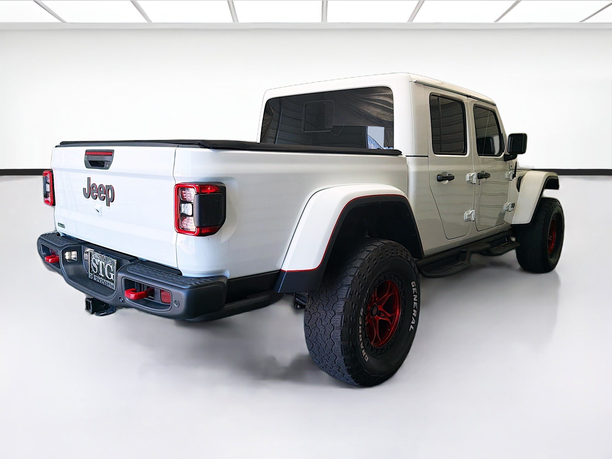Used 2021 Jeep Gladiator Rubicon w/ Dual Top Group AWD/4WD image 4