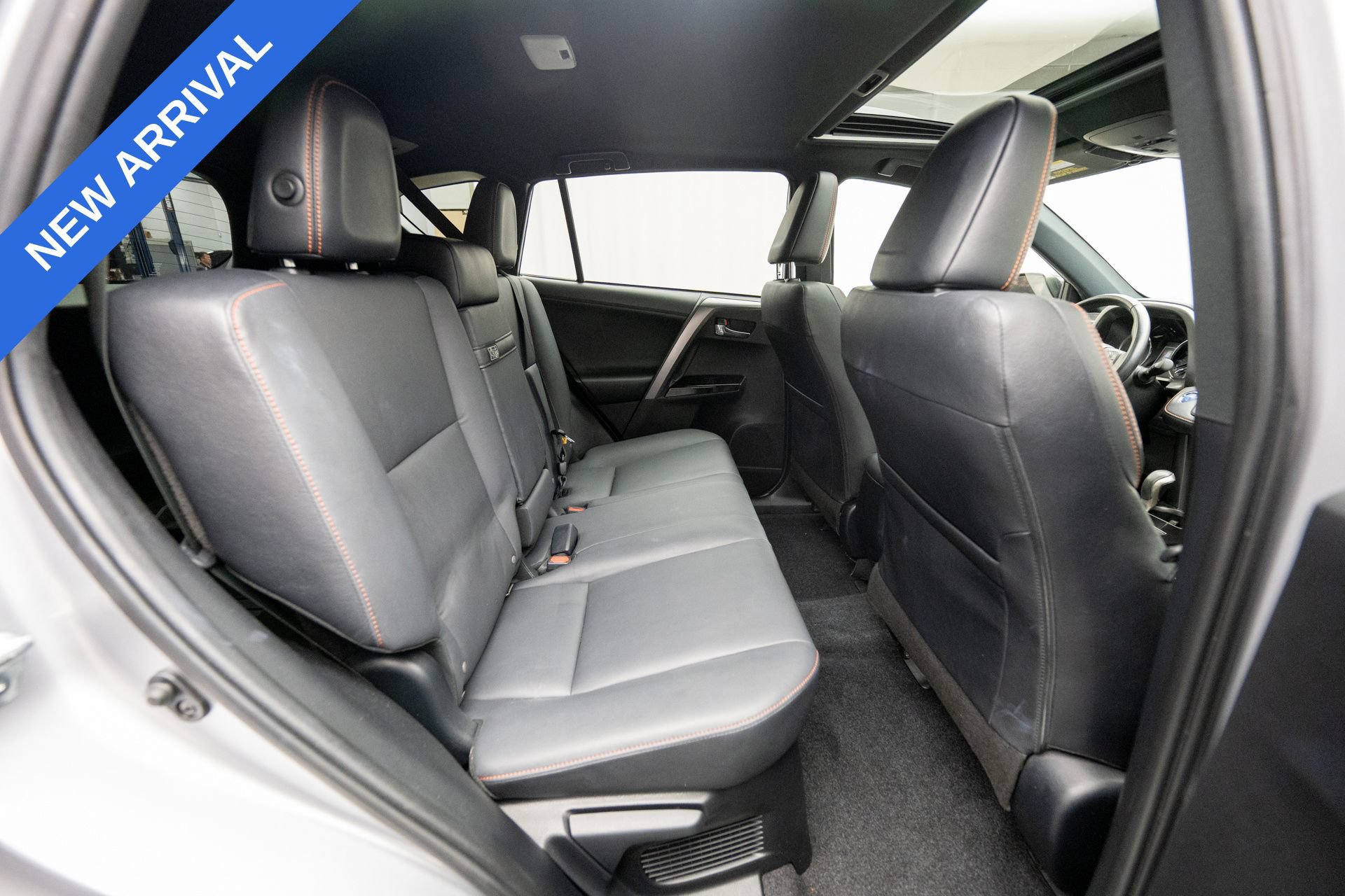 Used 2017 Toyota RAV4 SE w/ Advanced Technology Package AWD/4WD image 15