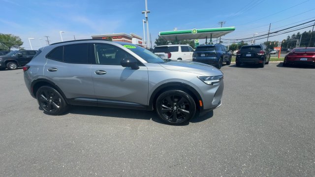 Certified 2023 Buick Envision Essence w/ Technology Package I AWD/4WD image 9