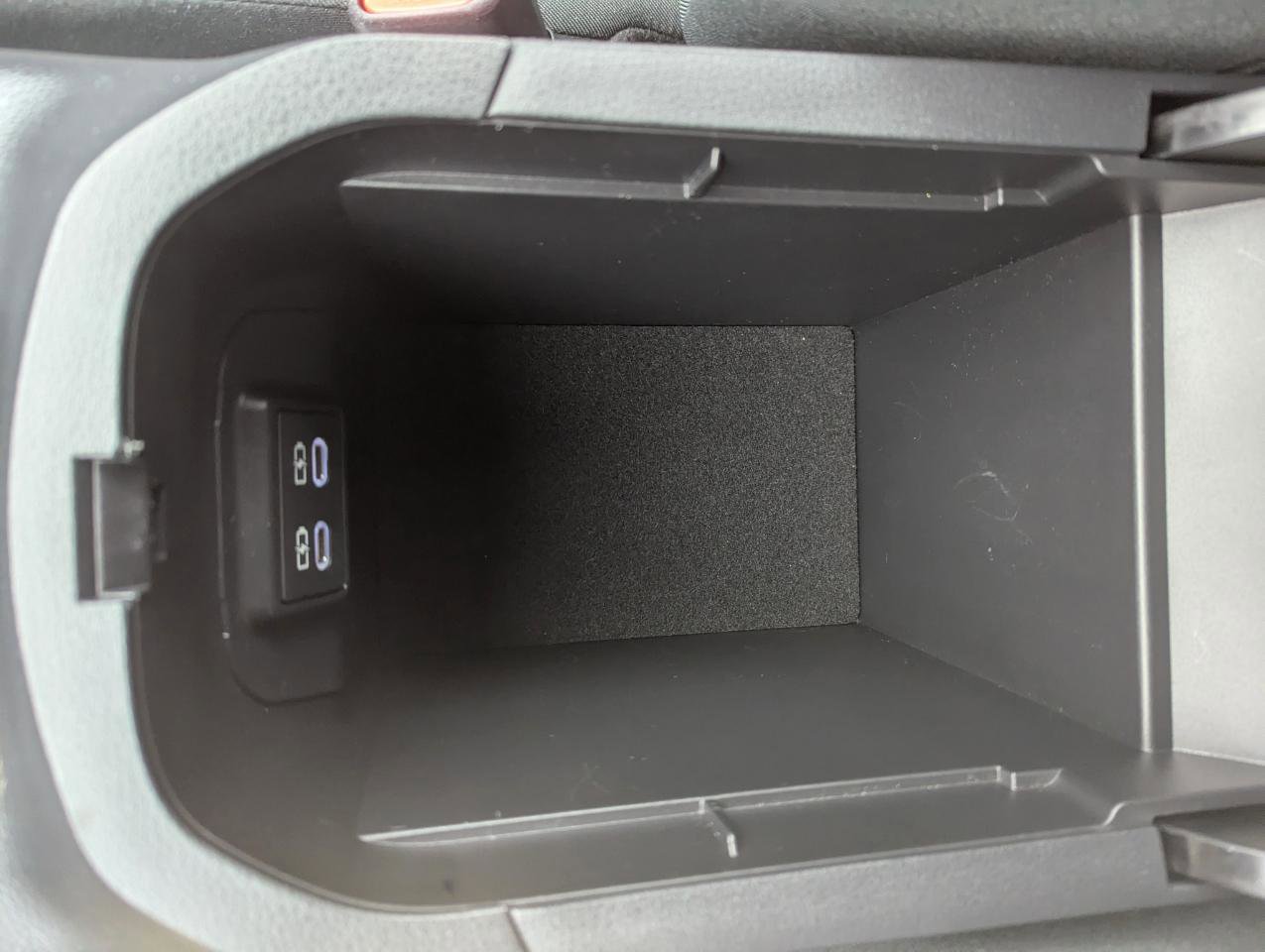 Used 2024 Toyota RAV4 XLE AWD/4WD image 28