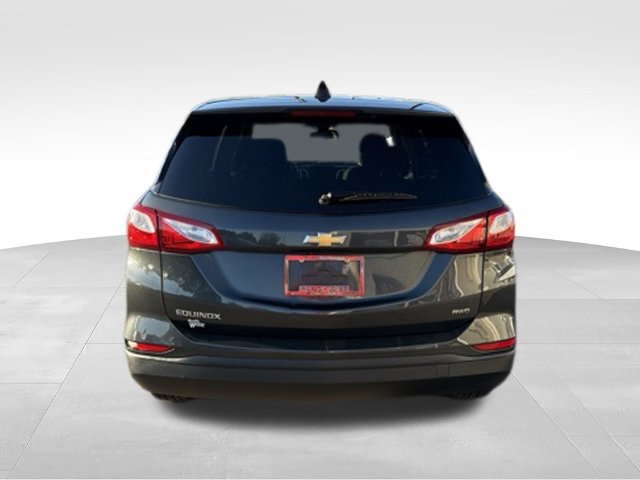 Used 2020 Chevrolet Equinox LS w/ LS Convenience Package AWD/4WD image 4