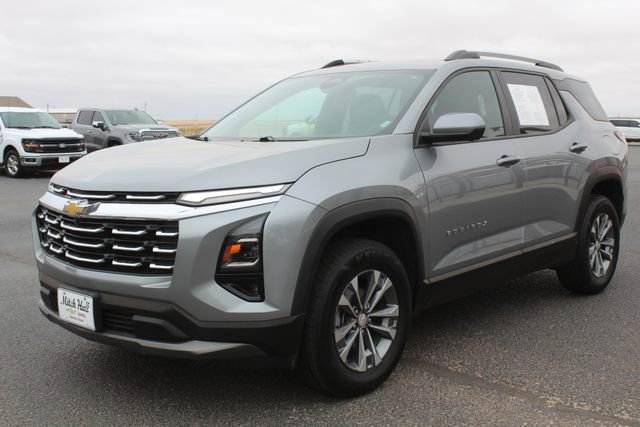 Used 2025 Chevrolet Equinox LT w/ Convenience Package II FWD image 9