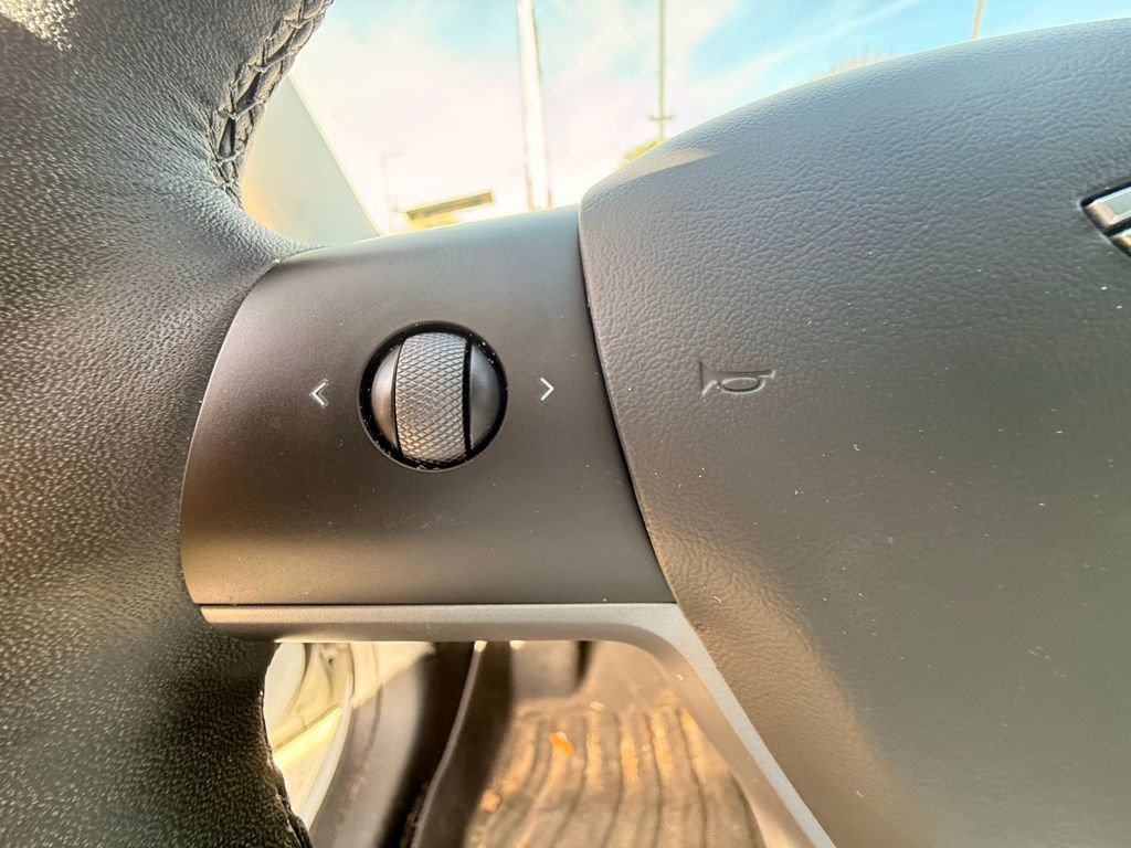Used 2023 Tesla Model 3 Performance image 11