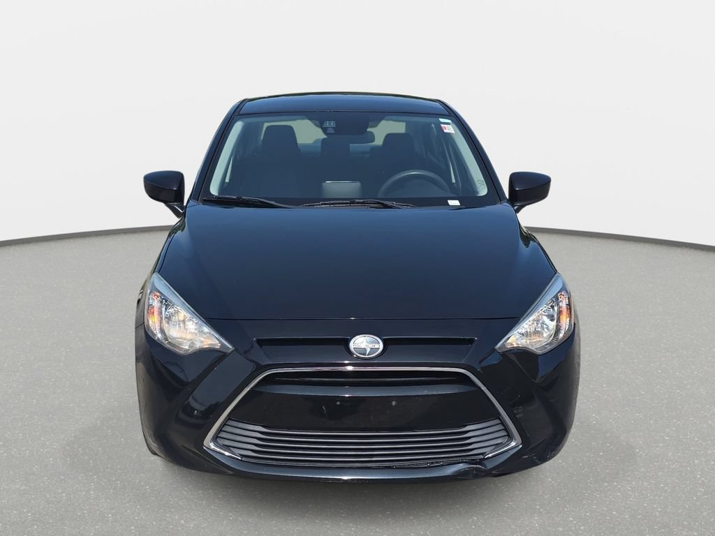 Used 2016 Scion iA FWD image 2