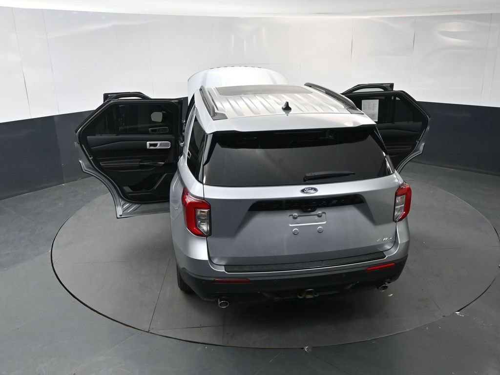 Used 2023 Ford Explorer ST-Line w/ Class IV Trailer Tow Package AWD/4WD image 18