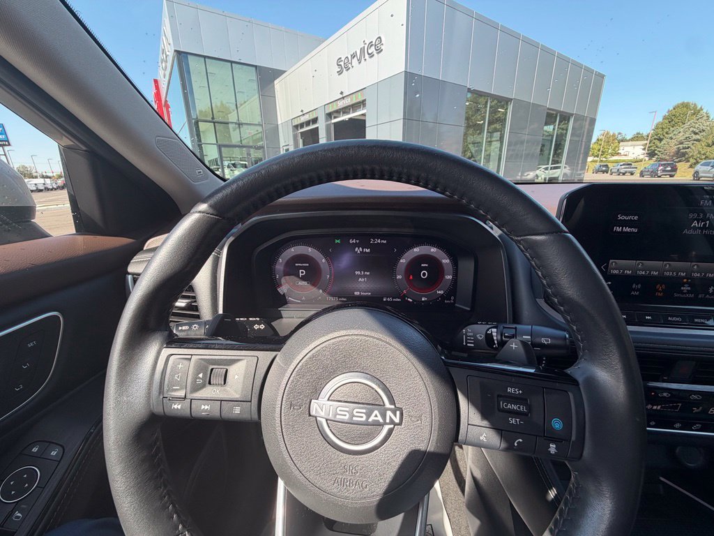 Used 2023 Nissan Rogue Platinum w/ Platinum Premium Package AWD/4WD image 9