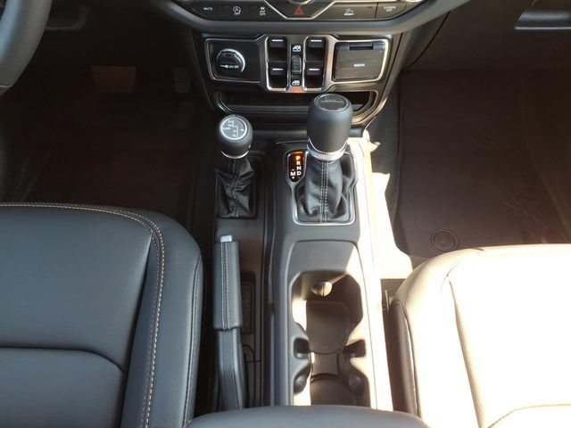 New 2026 Jeep Gladiator Sport AWD/4WD image 24