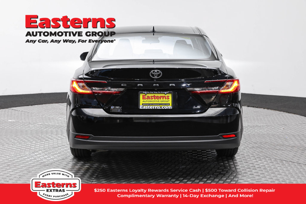 Used 2026 Toyota Camry LE FWD image 7