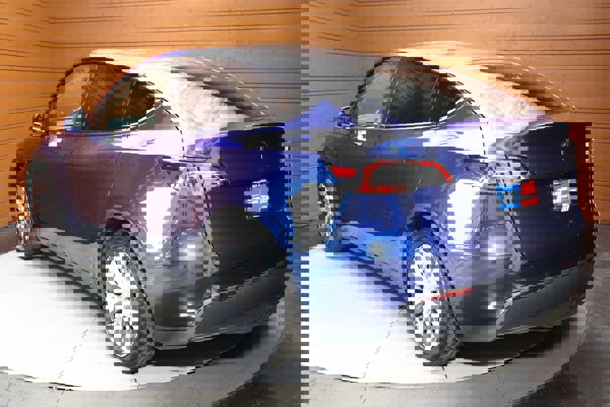 Used 2023 Tesla Model Y Long Range image 7