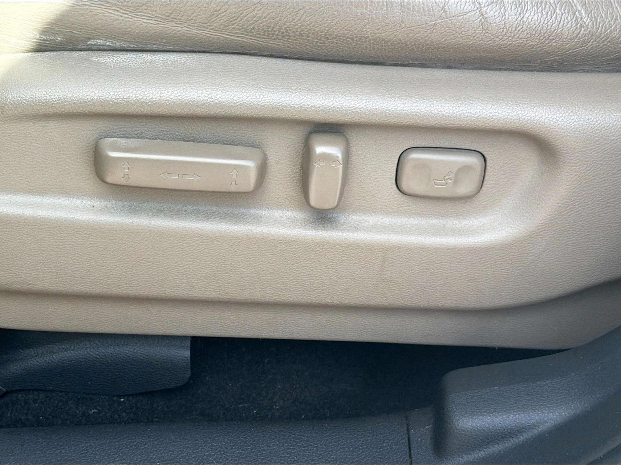 Used 2016 Honda Pilot Touring image 24