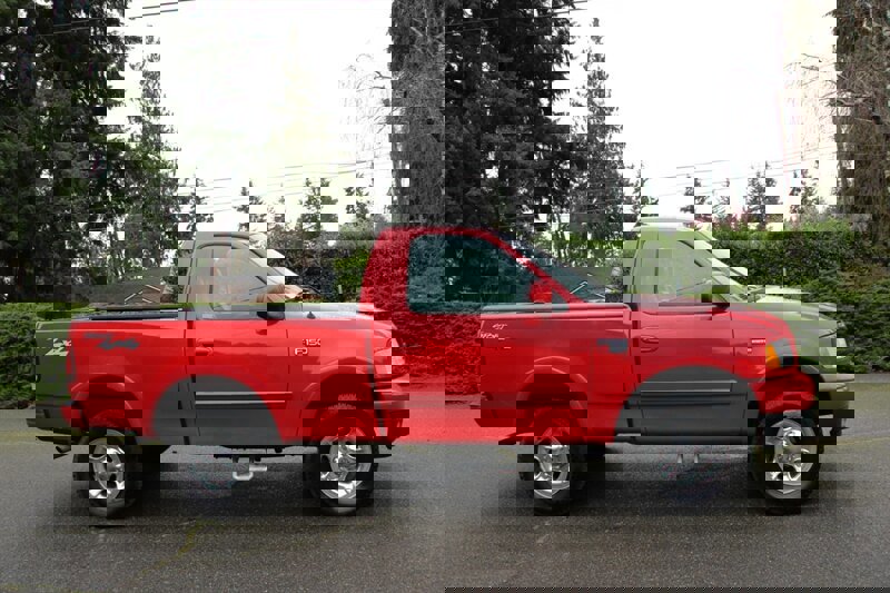 Used 2001 Ford F150 XLT image 10