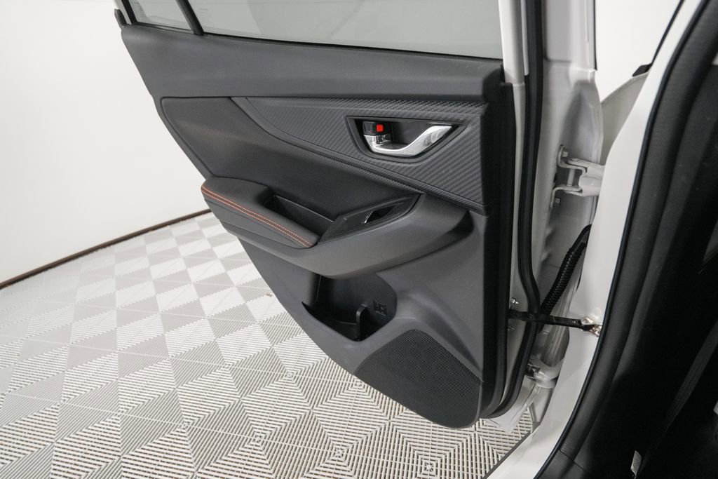 Used 2023 Subaru Crosstrek 2.5i Limited w/ Moonroof Package image 14