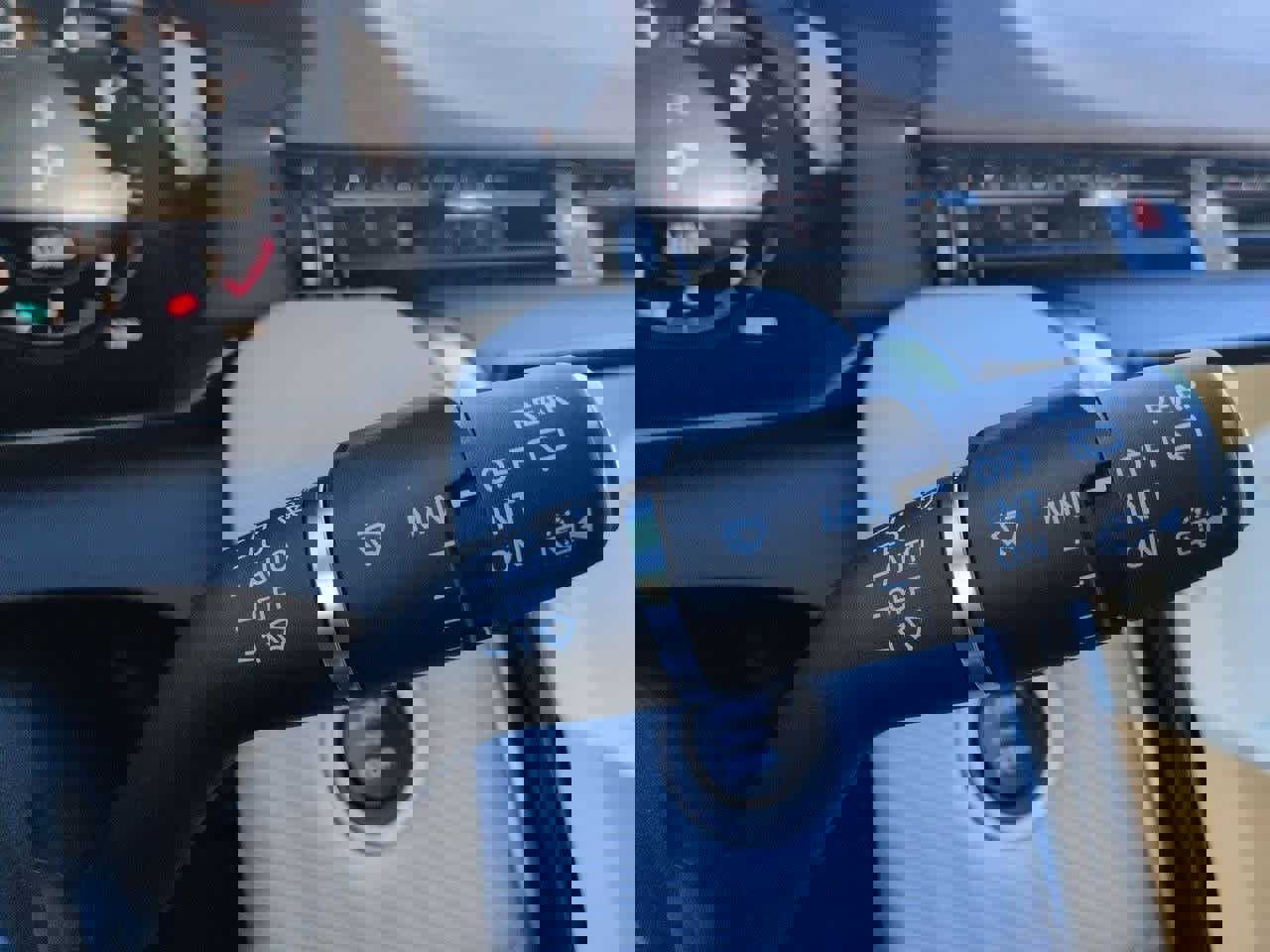 New 2026 Land Rover Discovery Sport Landmark image 25