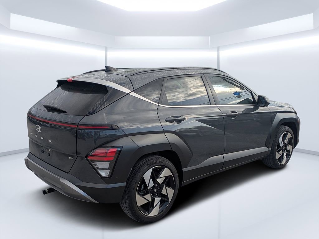 Used 2024 Hyundai Kona Limited image 3