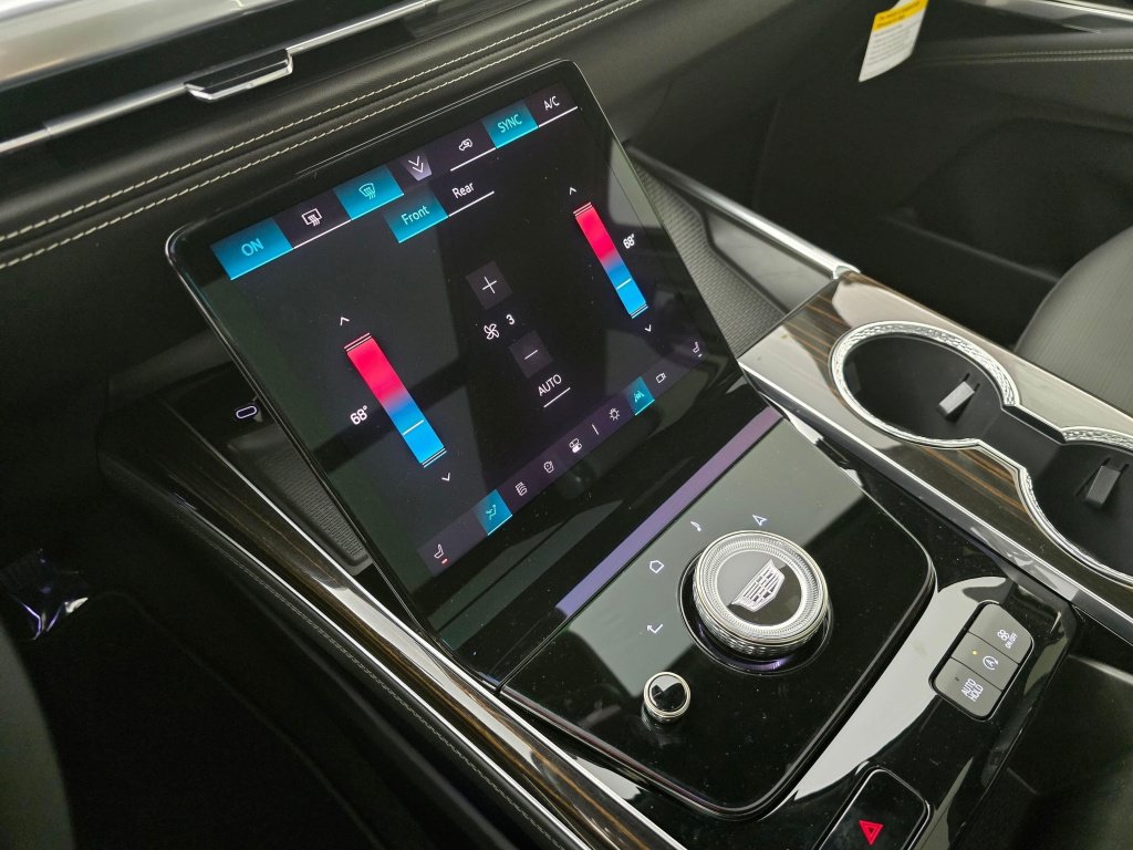 New 2026 Cadillac Escalade Luxury AWD/4WD image 35