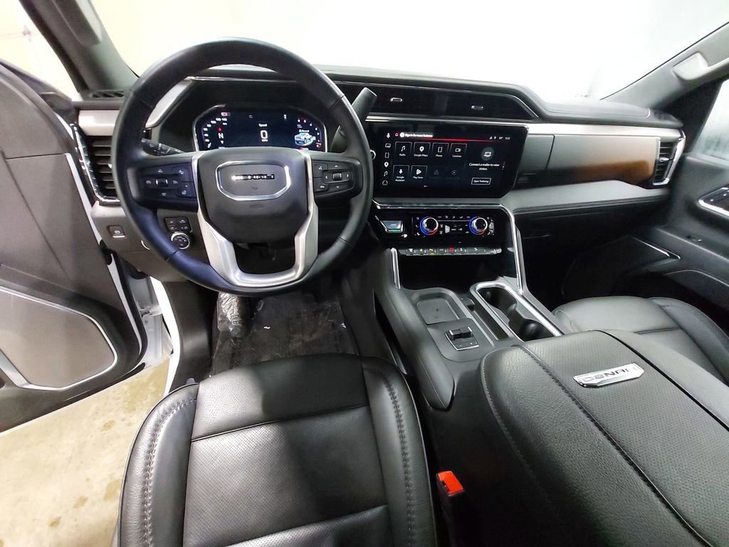 Used 2025 GMC Sierra 2500 Denali w/ Denali Reserve Package image 15