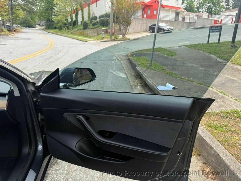 Used 2019 Tesla Model 3 Standard Range Plus image 22