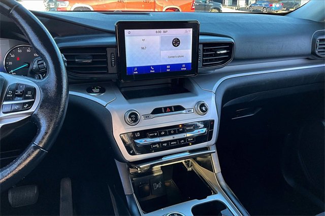 Used 2020 Ford Explorer XLT w/ Comfort Package image 9