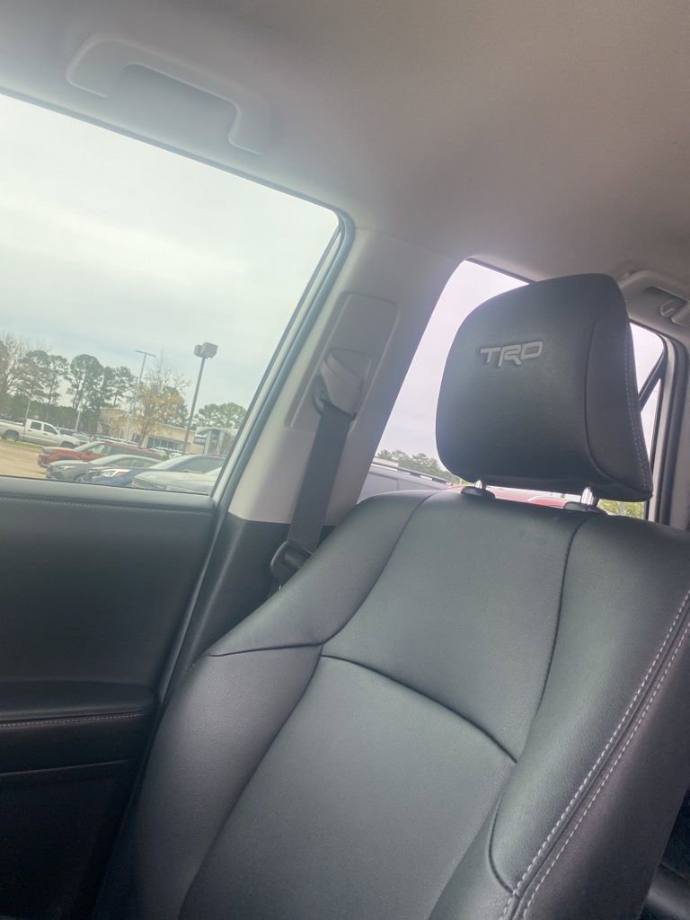 Used 2022 Toyota 4Runner TRD Sport w/ Technology Package image 10