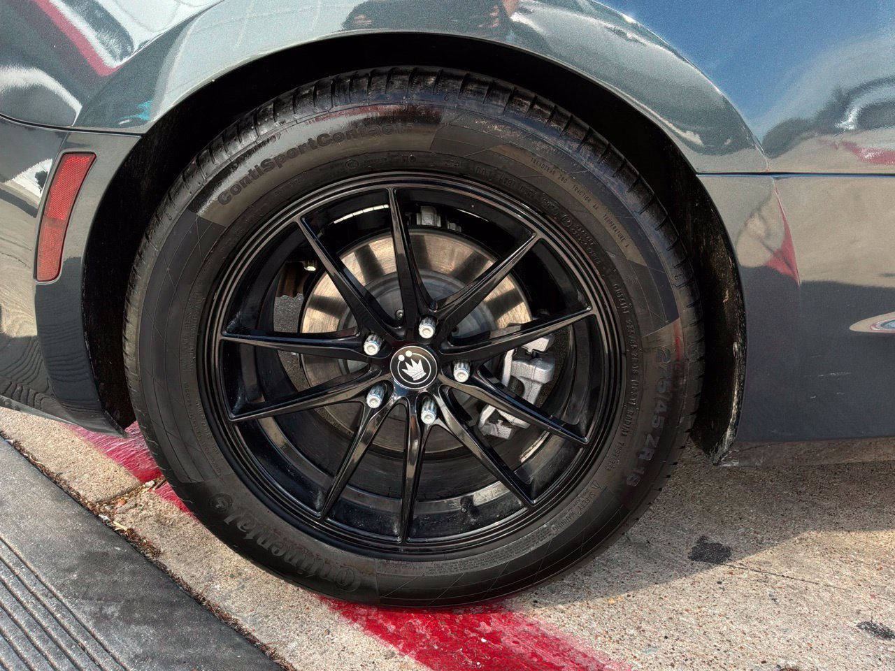 Used 2023 Chevrolet Camaro LT RWD image 9