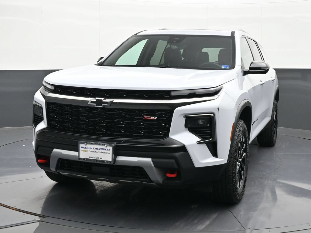 Certified 2026 Chevrolet Traverse Z71 w/ Driver Confidence Package AWD/4WD image 8