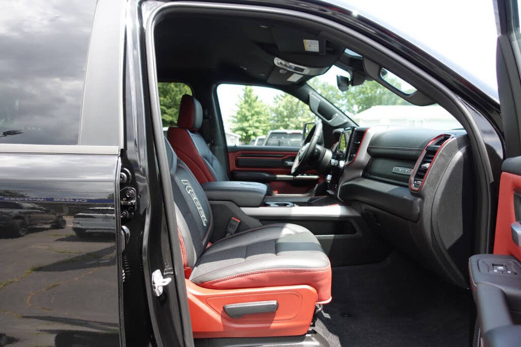 Used 2025 RAM 1500 Rebel AWD/4WD image 34