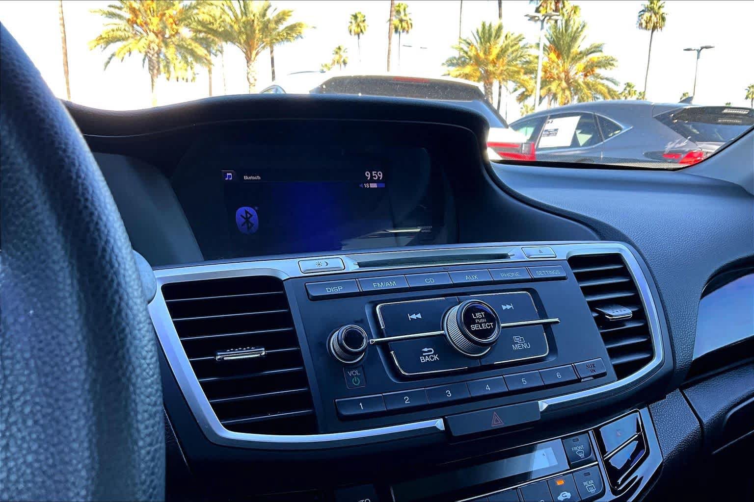Used 2017 Honda Accord LX image 35