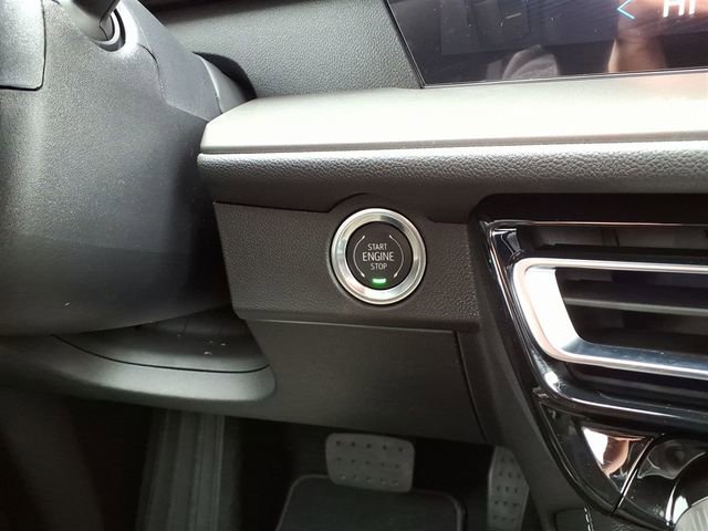 New 2026 Chevrolet Traverse LT w/ Driver Confidence Package image 17