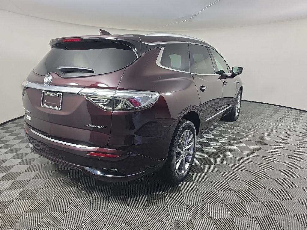 Used 2022 Buick Enclave Avenir w/ Avenir Technology Package AWD/4WD image 5