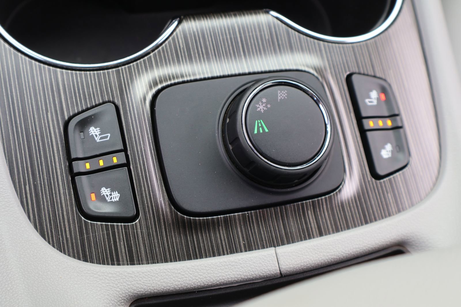 Used 2020 GMC Acadia SLT FWD image 23