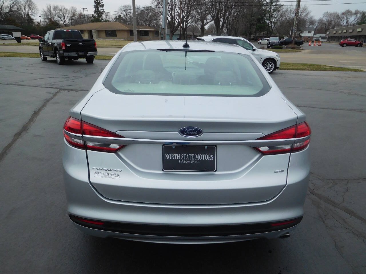 Used 2018 Ford Fusion SE FWD image 7