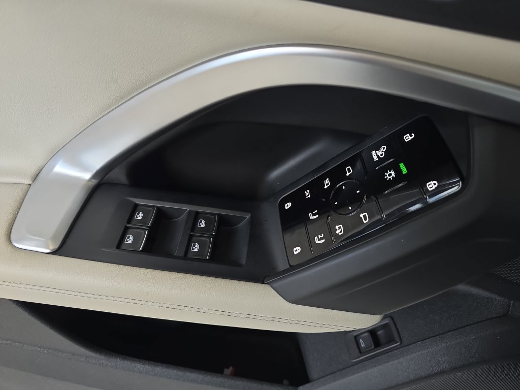 Certified 2025 Audi Q5 Premium AWD/4WD image 27