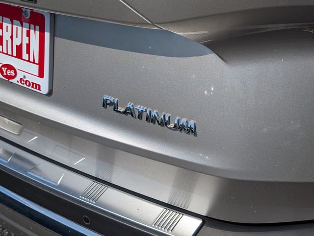 Used 2023 Nissan Rogue Platinum w/ Platinum Premium Package FWD image 10