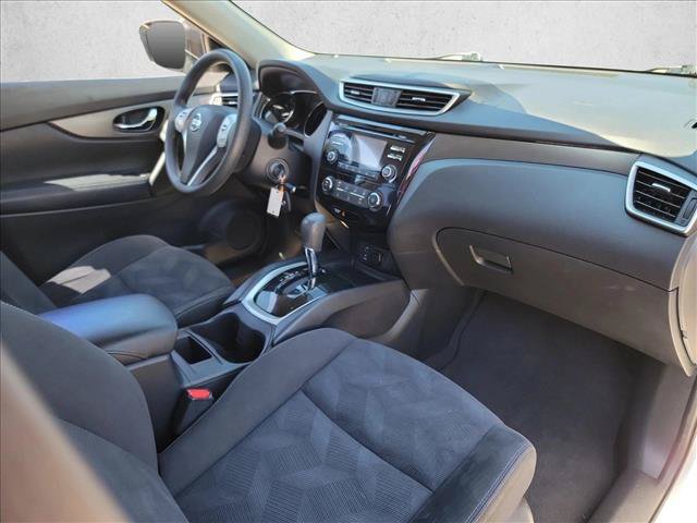 Used 2015 Nissan Rogue S FWD image 26
