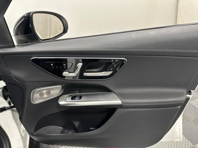 Used 2026 Mercedes-Benz GLC 300 4MATIC image 32