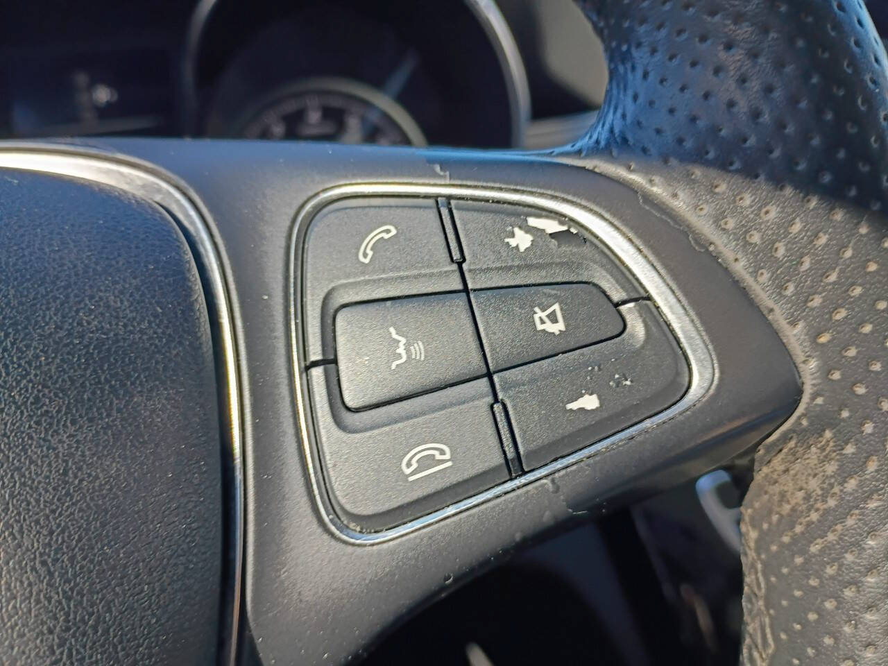 Used 2016 Mercedes-Benz C 300 4MATIC Sedan w/ Multimedia Package image 8