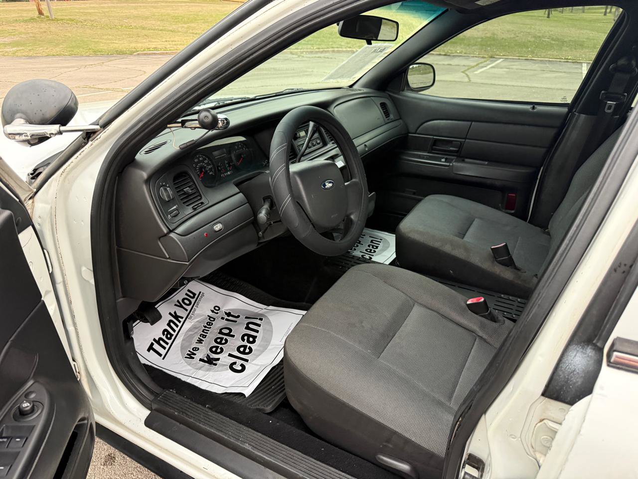 Used 2011 Ford Crown Victoria Police Interceptor w/ Trunk Pack RWD image 10