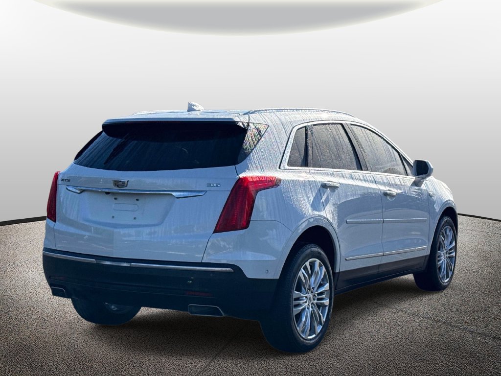 Used 2017 Cadillac XT5 Premium Luxury w/ Driver Assist Package FWD image 2