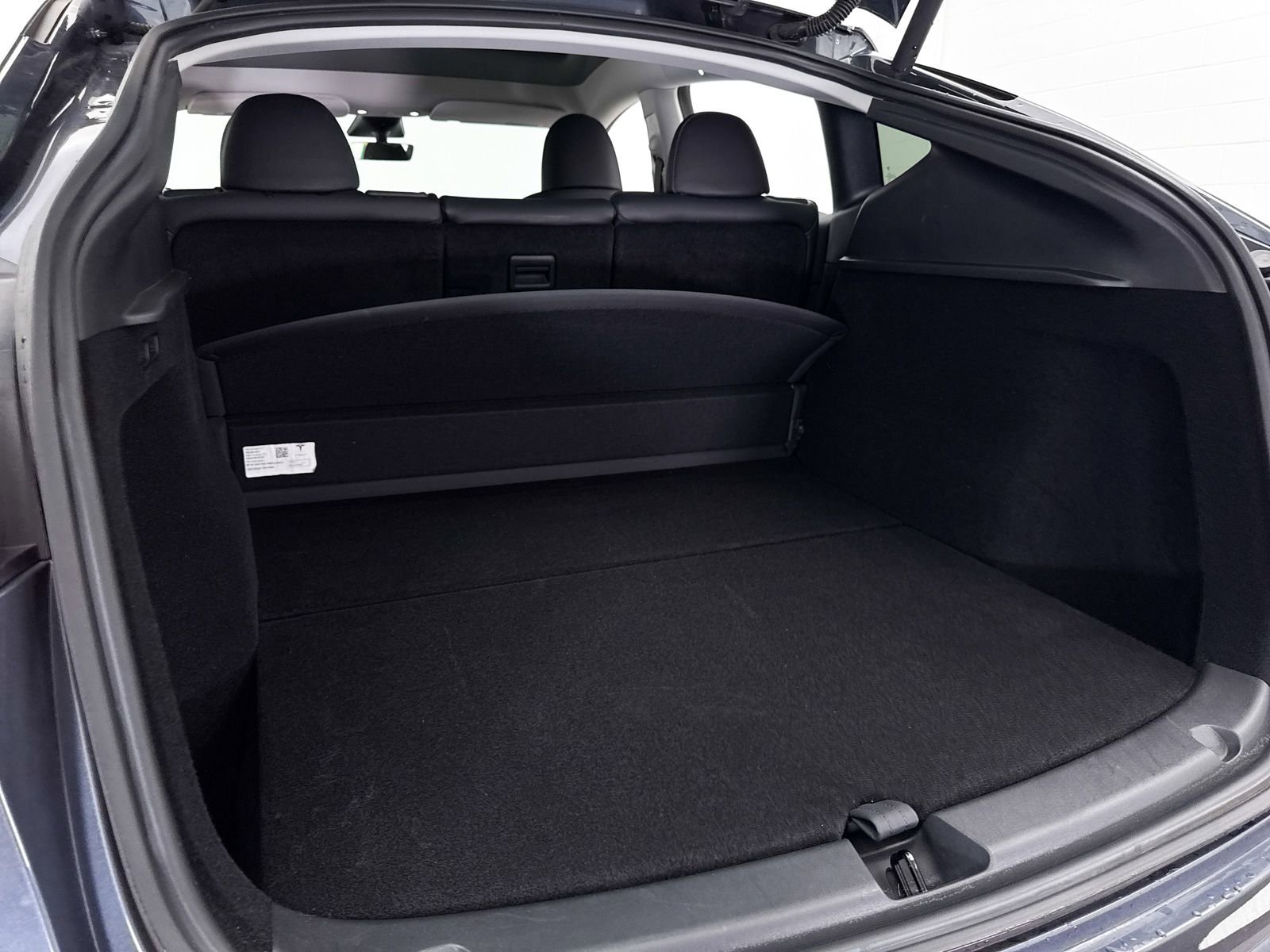 Used 2023 Tesla Model Y Long Range image 39