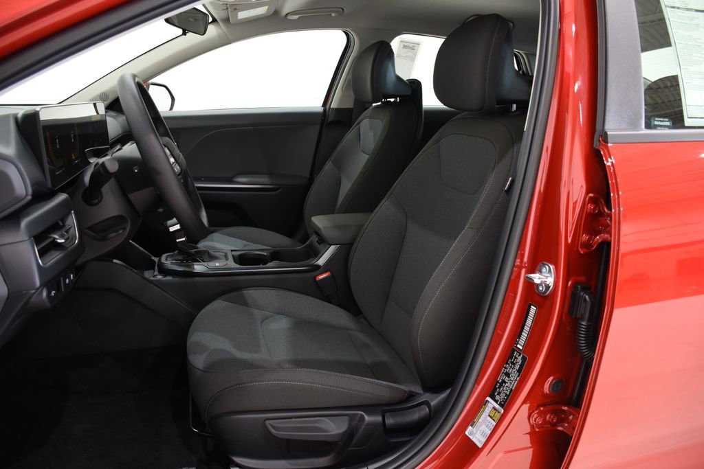 New 2025 Kia K4 LXS image 22