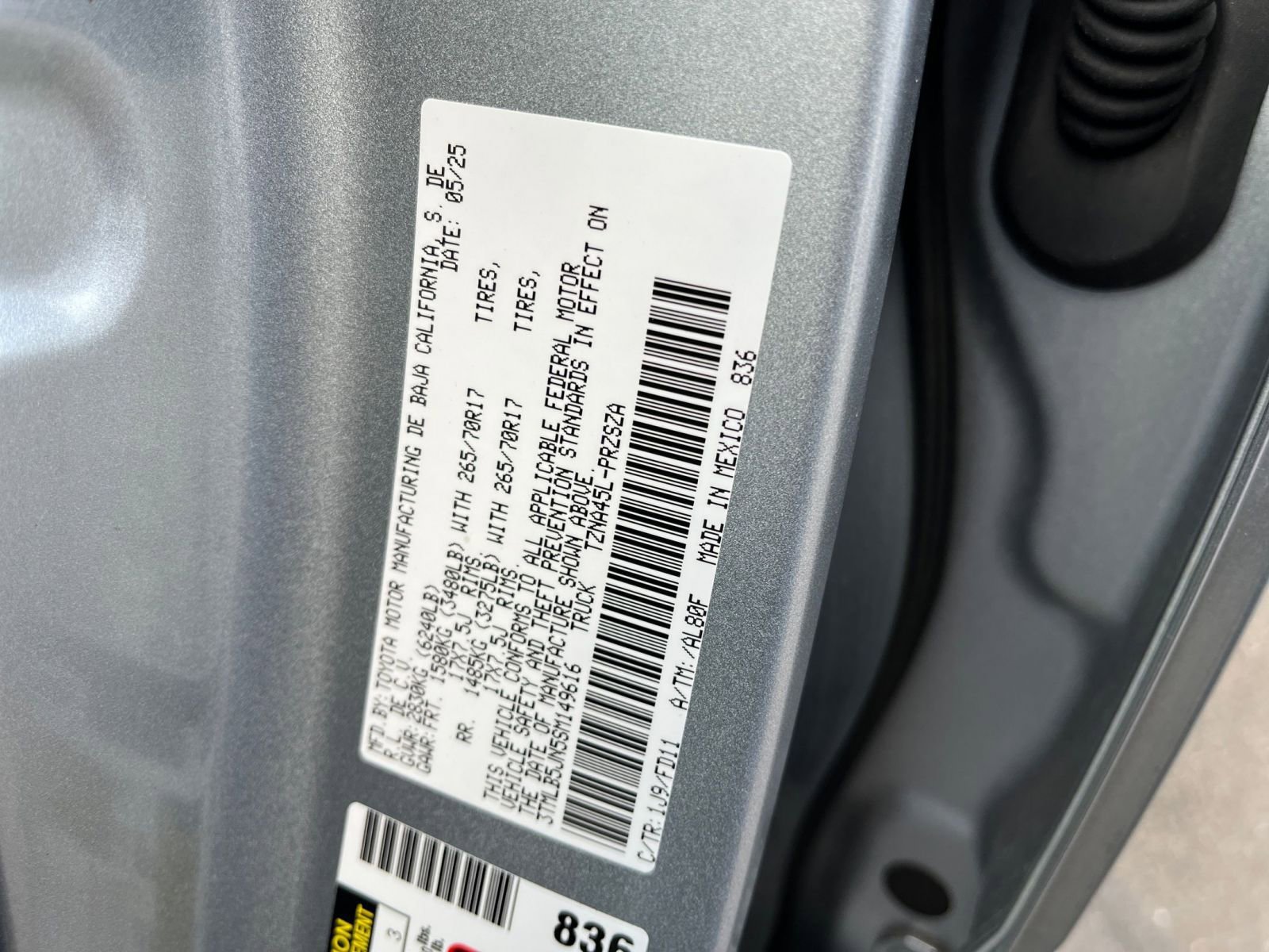 Used 2025 Toyota Tacoma TRD Off-Road image 29