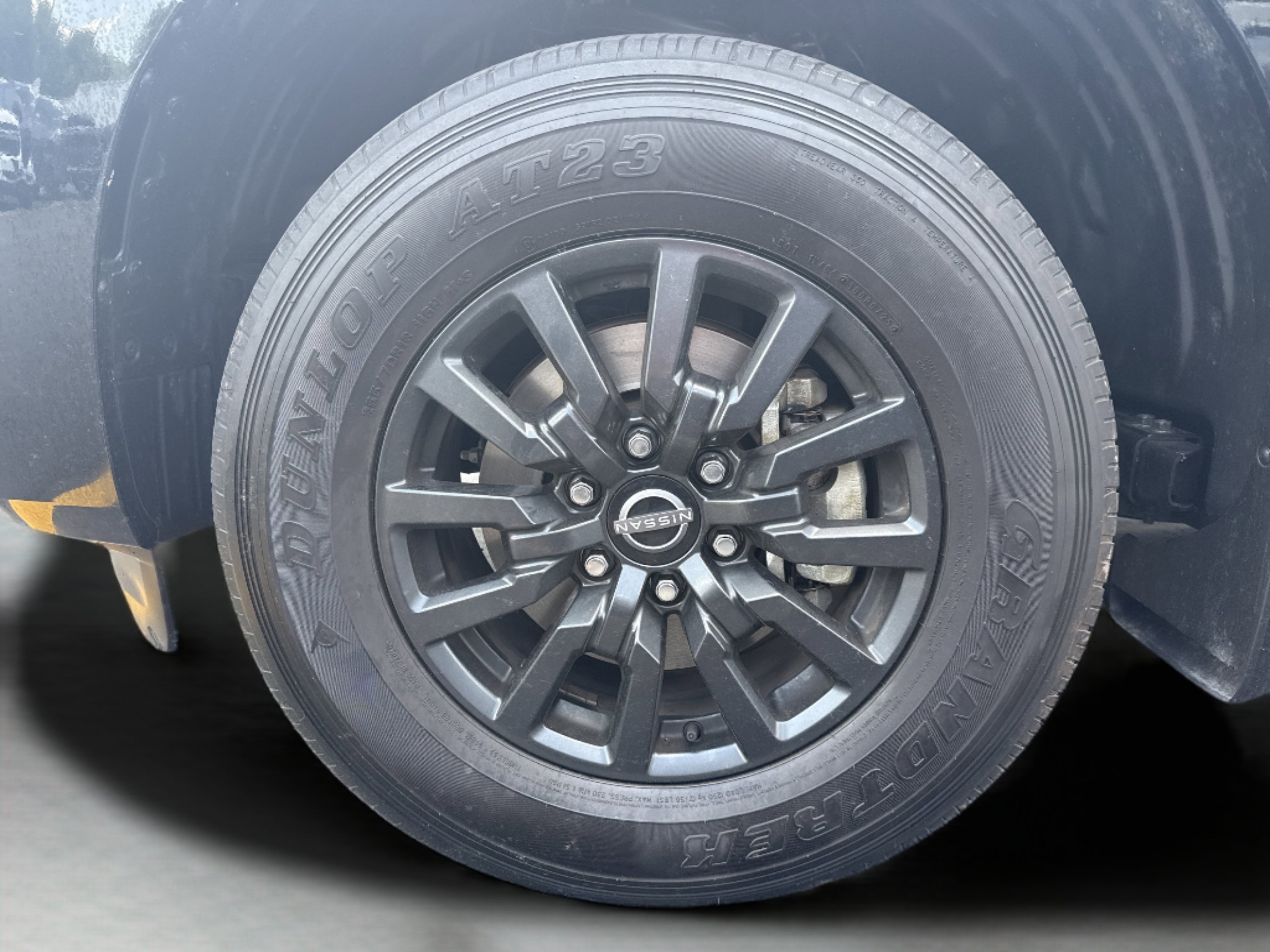 Used 2025 Nissan Armada SV AWD/4WD image 35