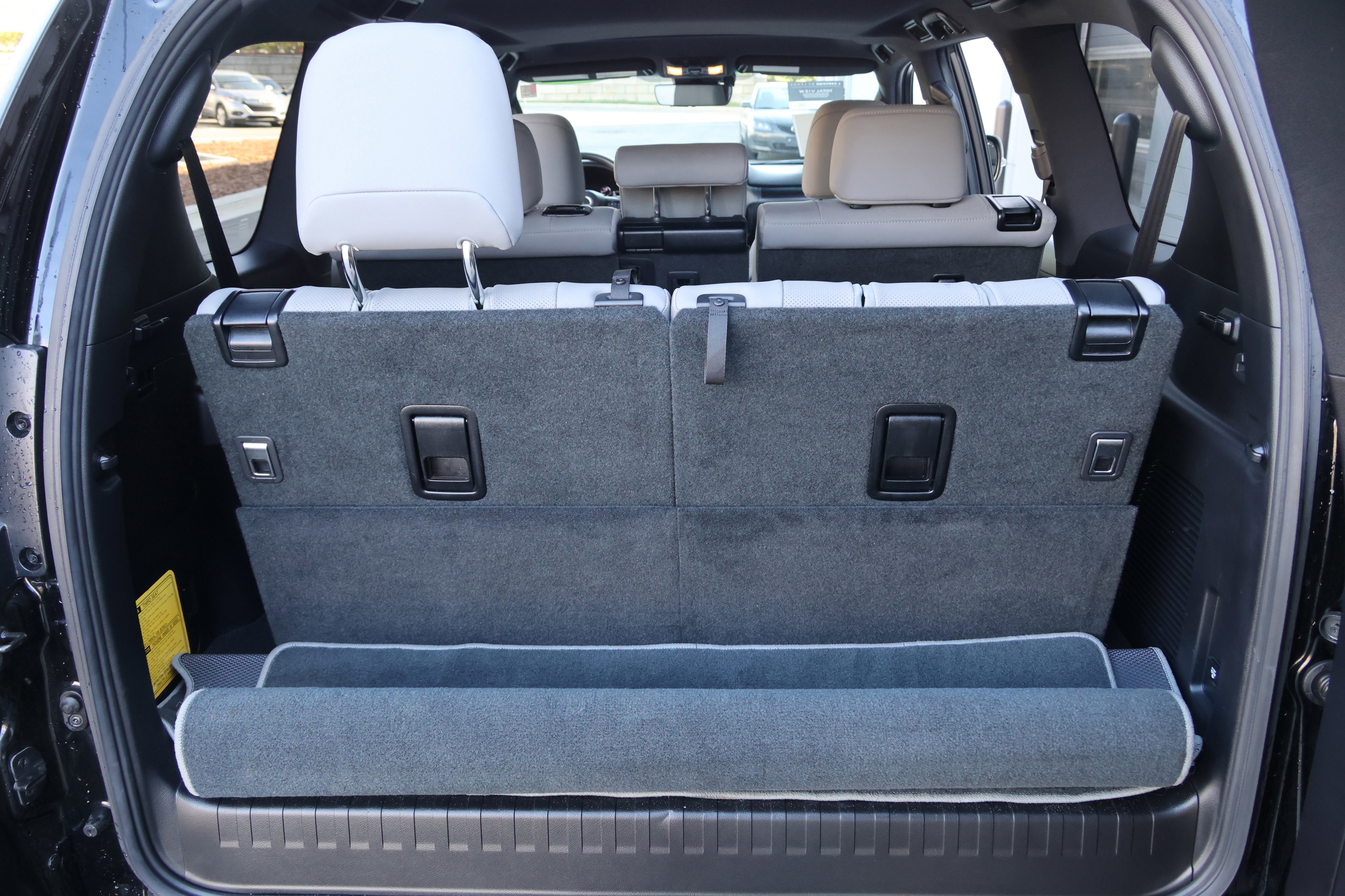 Used 2023 Lexus GX 460 w/ Black Line Special Edition image 37