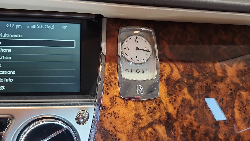 Used 2013 Rolls-Royce Ghost RWD image 19